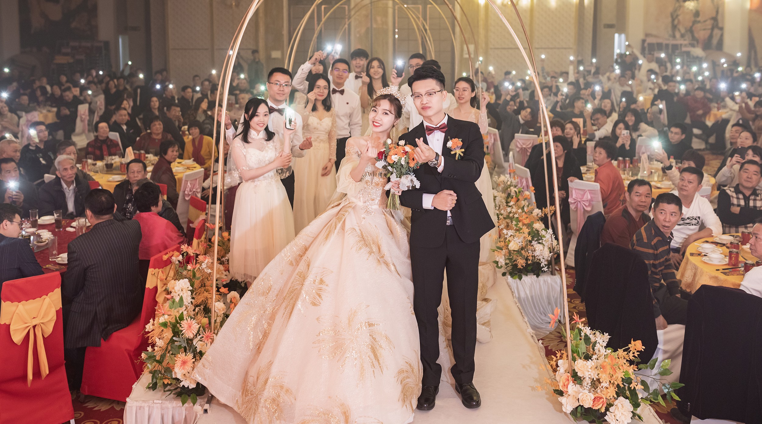 December 9, 2019 Mr. Xie and Miss Li are newly married 