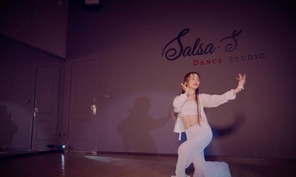 【图格电影】Salsa5出品古典舞《青城山下白素贞》 