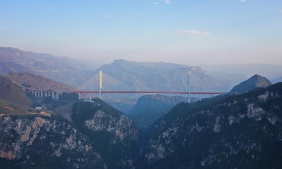 世界最高大桥——北盘江大桥 