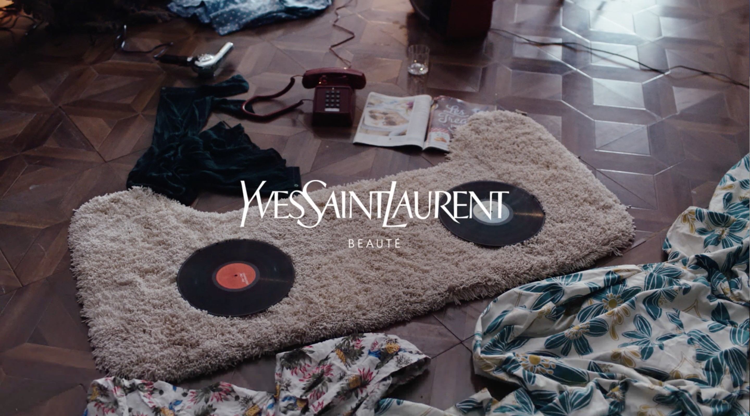 YSL ROCKS TMALL 