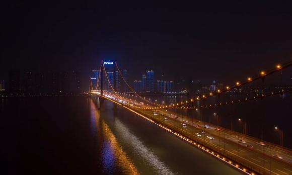 《航拍延时之鹦鹉洲长江大桥》--摄影师金一尘 
