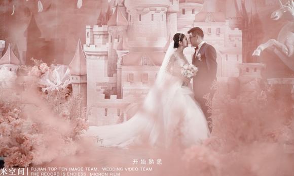 微米空间作品：「达威&月红」婚礼MV 